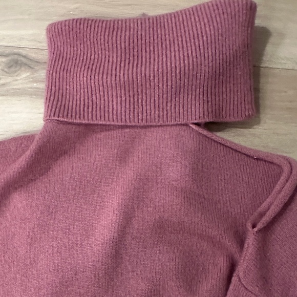 Paige Raundi Sweater - Picture 3 of 5